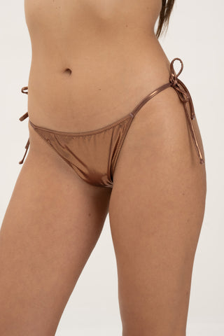 Slip classico con lacci