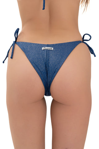 Brasiliana con lacci laterali