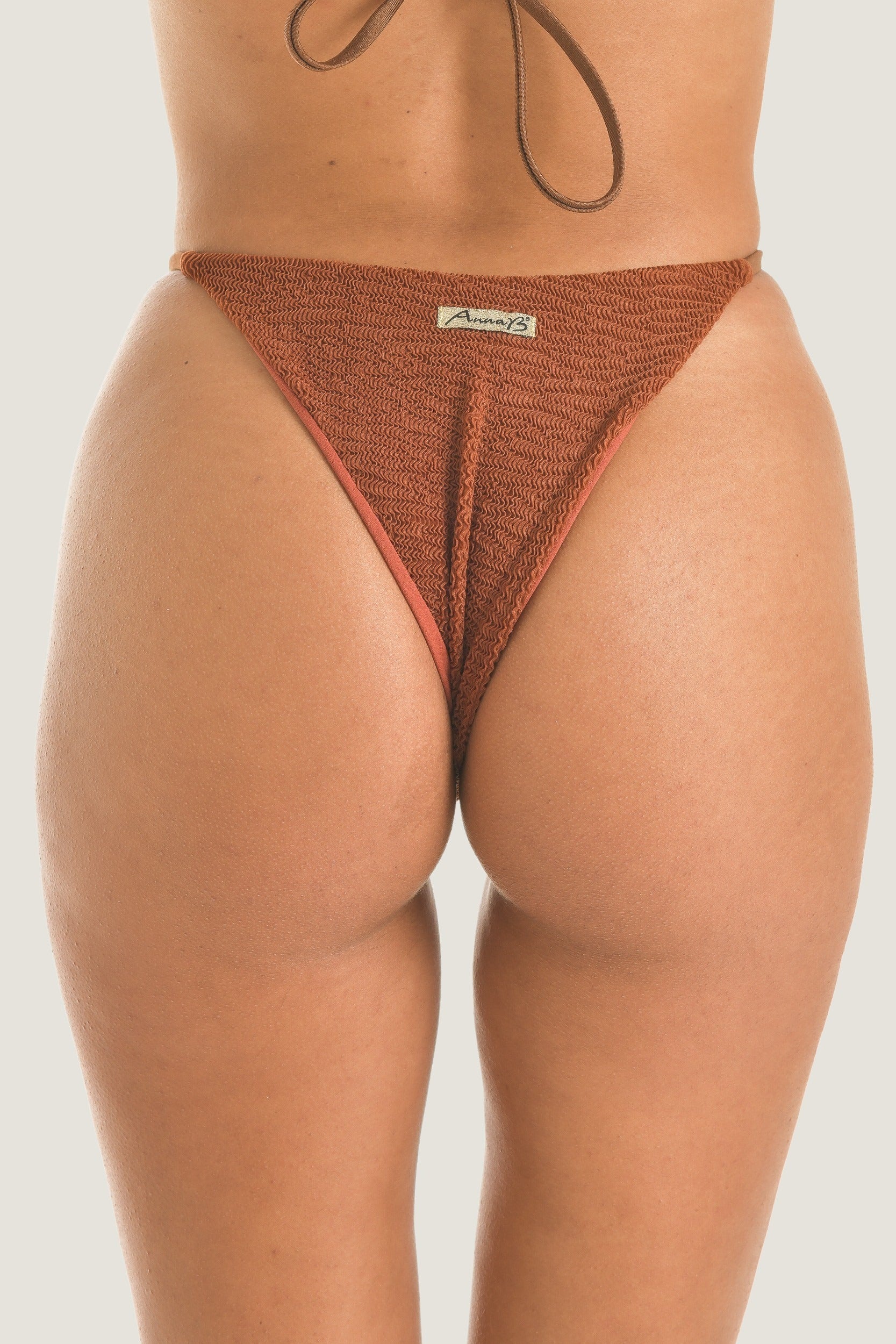 Slip con Regolatori Goffrato Marrone