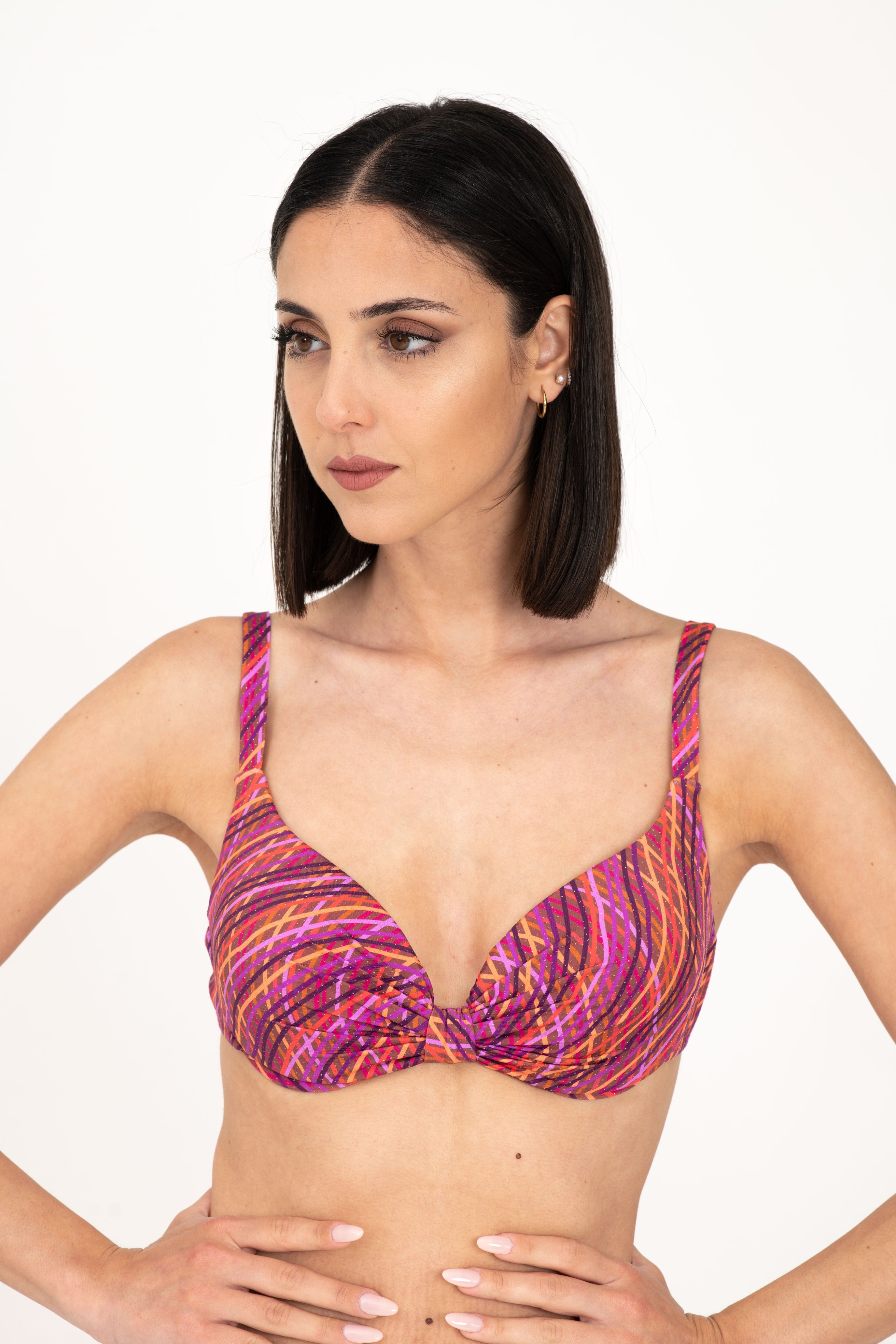 Reggiseno con coppe e ferretto