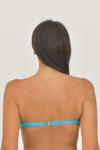 Reggiseno con coppe e ferretto