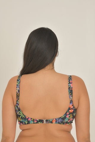 Reggiseno con nodo centrale