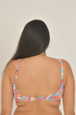 Reggiseno con nodo centrale