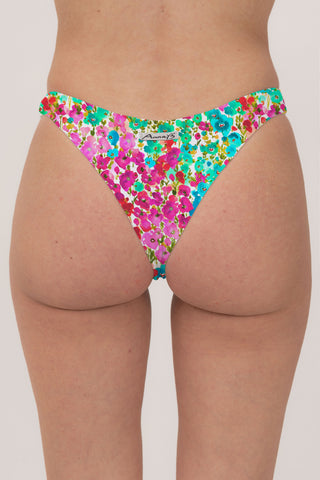 Brasiliana a V "Maca" Verano